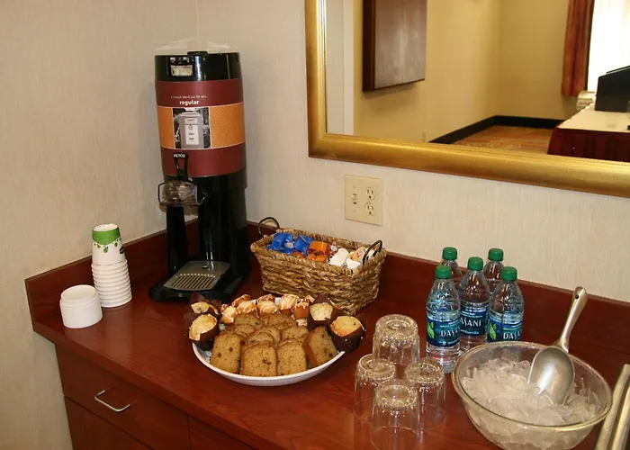 Hampton & Suites, Sw 3*