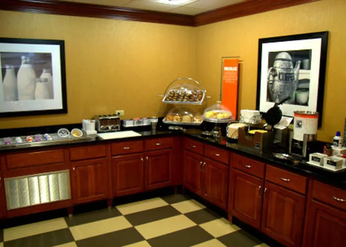 Hampton & Suites, Sw
