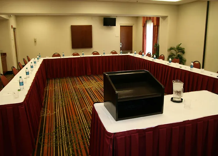 Hampton & Suites, Sw Hotel