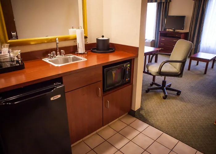 Hampton & Suites, Sw 3*