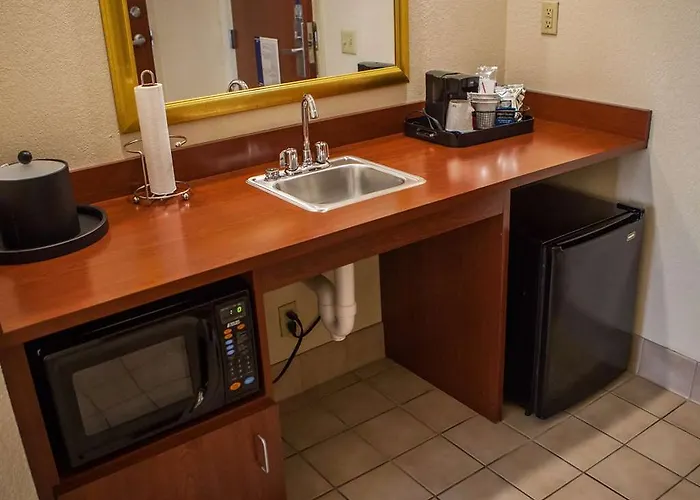 Hampton & Suites, Sw