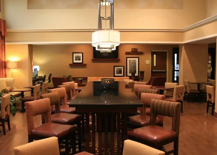 Hotel Hampton & Suites, Sw 3*